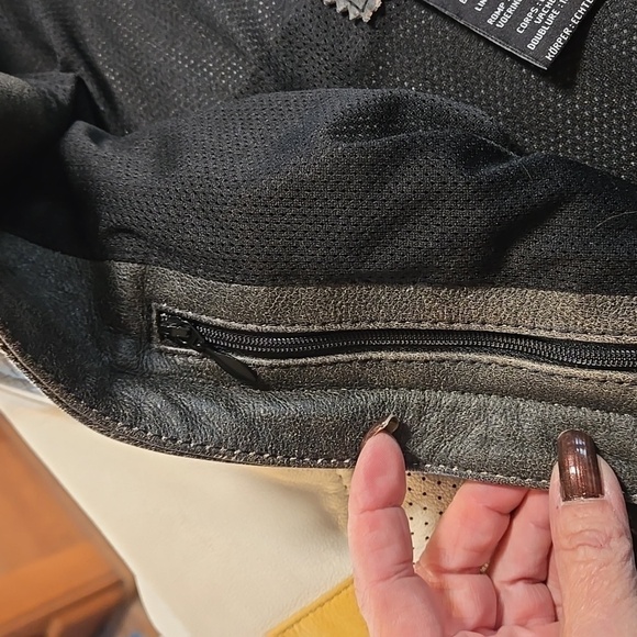 Harley-Davidson Leather Jacket Size 1W Unique Distressed Black Yellow Ivory - Picture 14 of 15